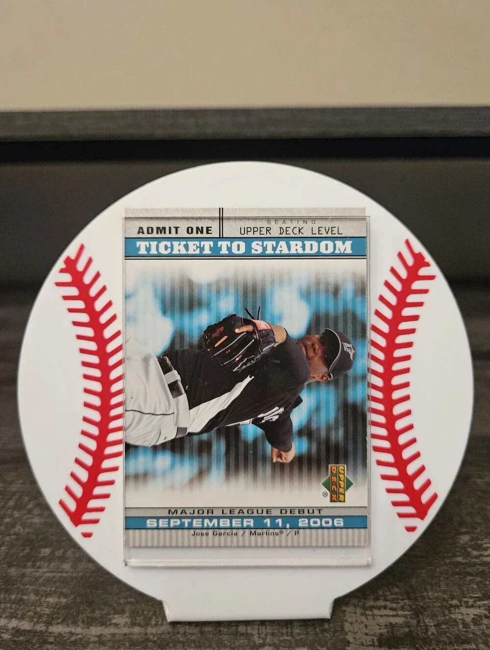 Vintage Florida Marlins Baseball Card Lot & MCS Display Frame